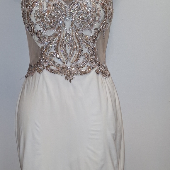 Elegant Cream and Gold Embellished Dress - Picture 4 of 9